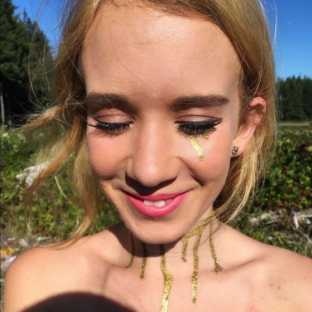 Meet your Posher, Vanessa